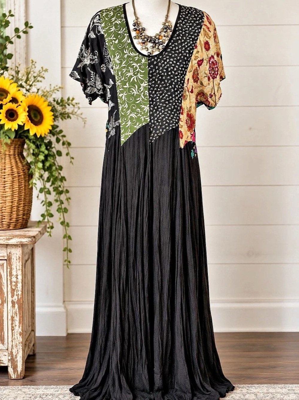 Vintage ZOE Patchwork Floral Boho Maxi Dress Black Rayon Made in USA